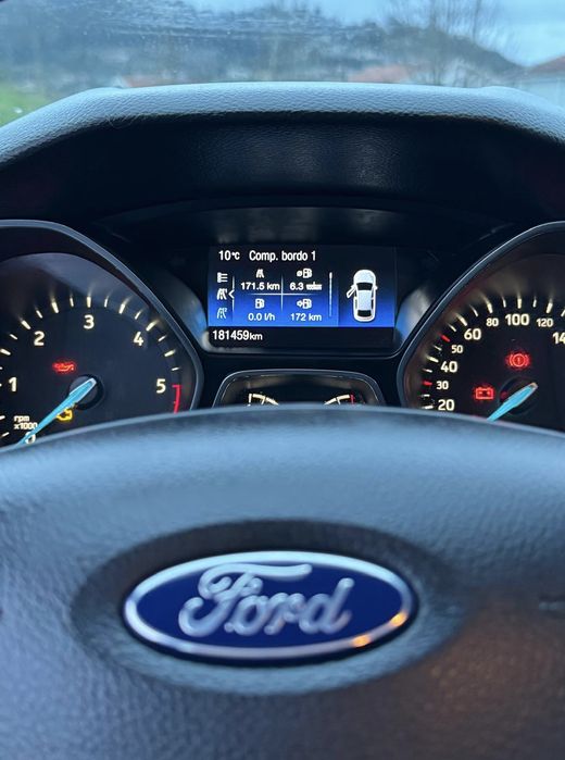 Ford focus III Turnier Trend.