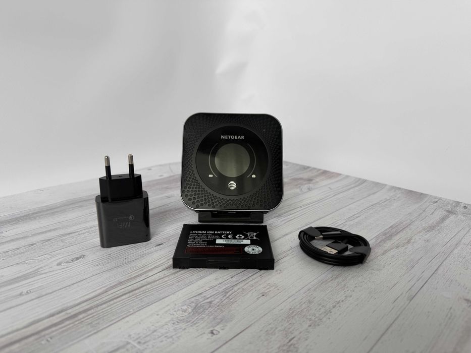 Мобільний 4G WiFi роутер Netgear MR1100