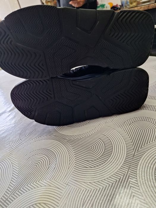 Мужские кроссовки