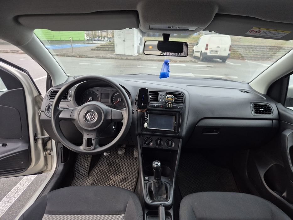 Продам Volkswagen Polo Sedan 2011р. 1.6 MPI