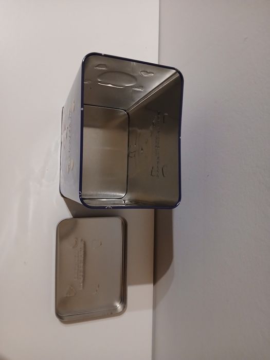 Lata de Natal azul escura