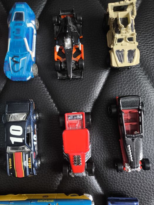 Mega pakiet samochodzików – Hot Wheels, Matchbox, DeAGOSTINI
