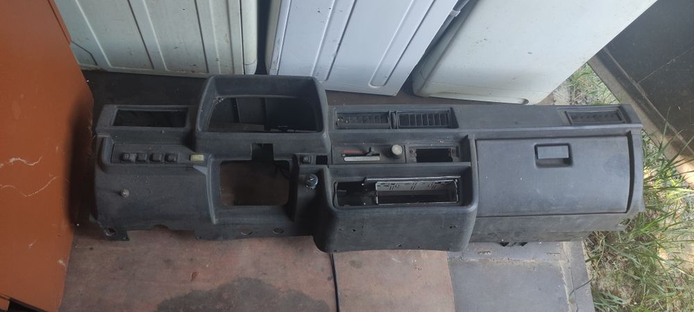 Панель приборов, запчасти на Таврию