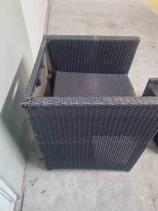 Cadeira com mesa jardim