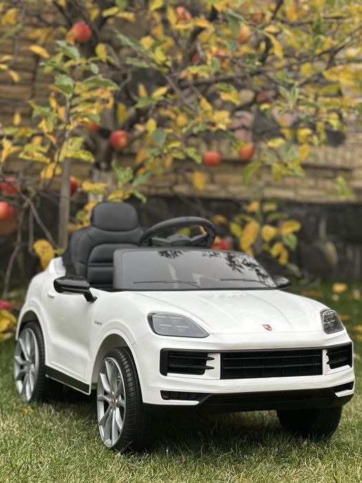 Дитячий електромобіль Porsche Cayenne білий Авто для дитини Детский
