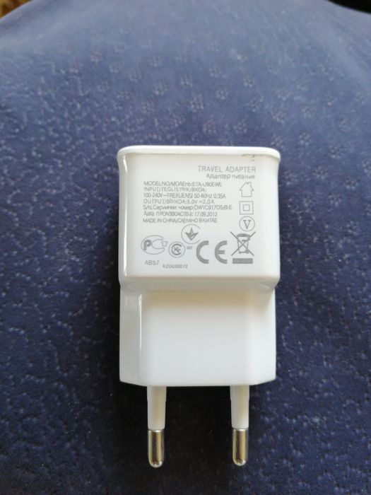 Carregador USB triplo