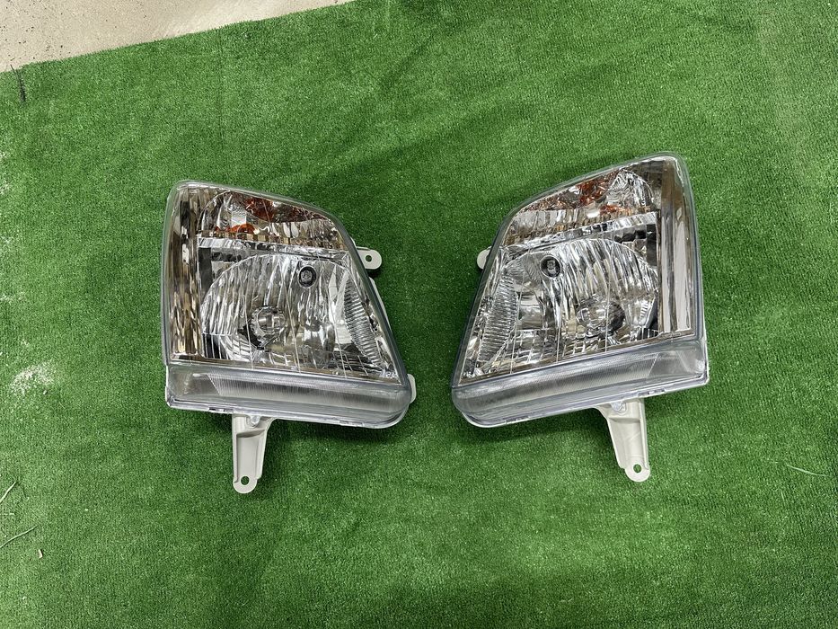 Фара Isuzu D-max 2006-2012