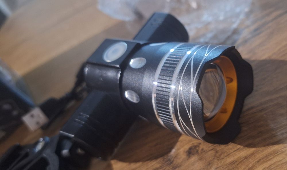 Lampka rowerowa na usb
