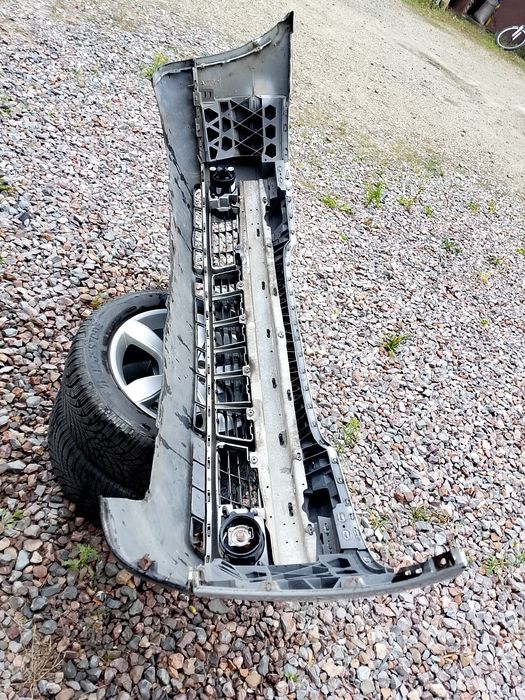 Zderzak przedni przód Audi A4 B5 lift kod lakieru LY7W