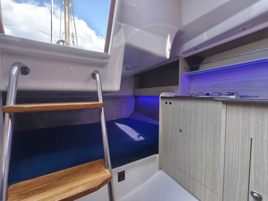 Czarter jachtu żaglowego Maxus 24 EVO