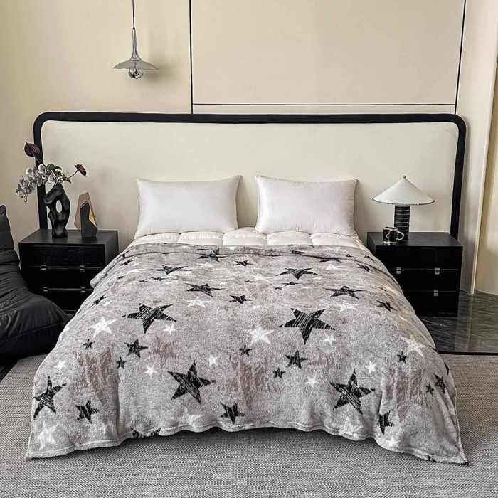 Плед—покривало на кровать Флис мягкий приятный к телу