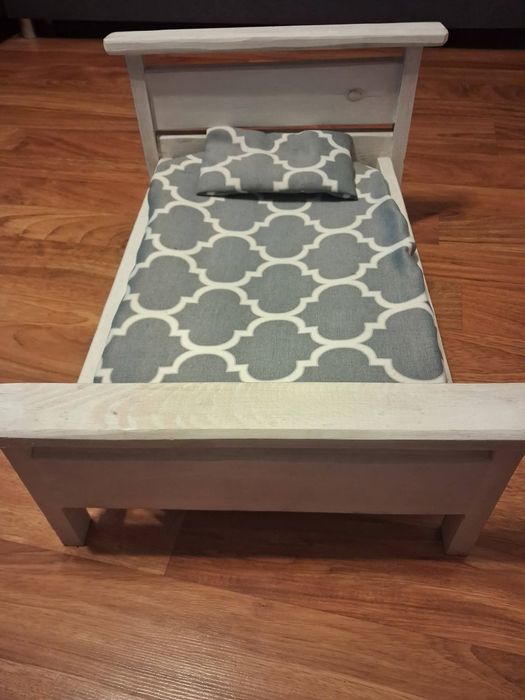 Łóżeczko drewniane dla psa /lalek