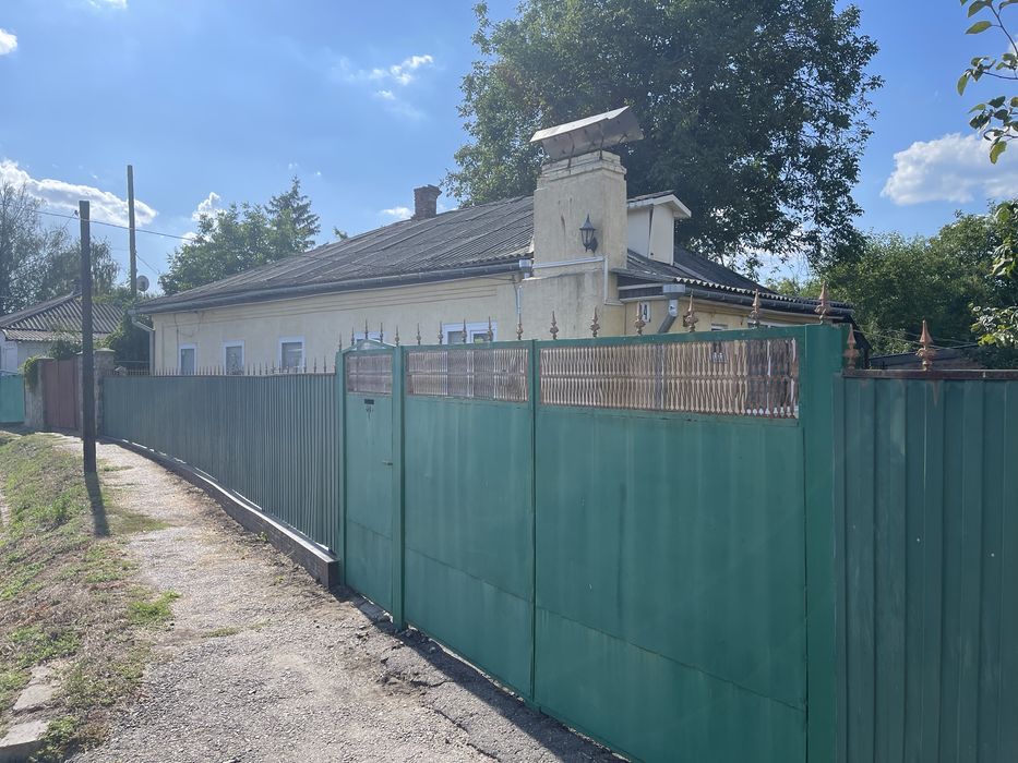 1/2 будинку Золотоноша вул Новоселівська (Захисників) 34 центр