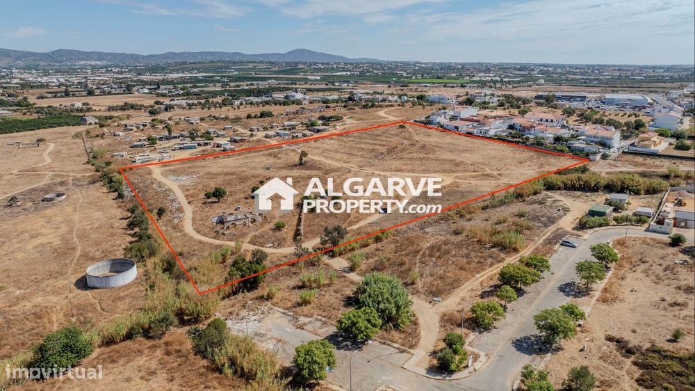 Exclusive Plot in Faro with 31,000 m² and Construction Feasibility
