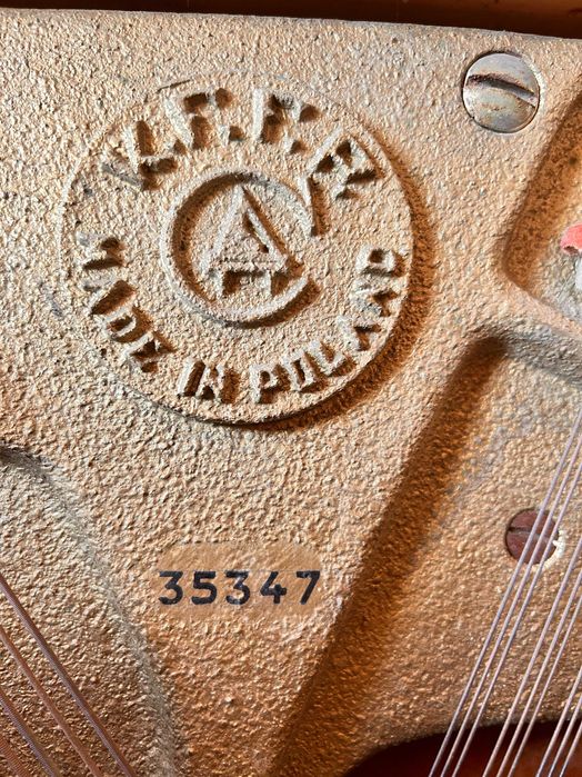 Pianino Calisia Menuet 105