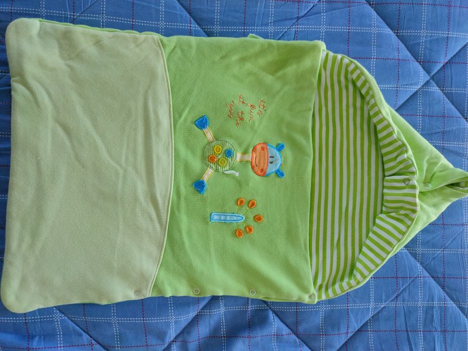 Saco de dormir pra bebé com capuz (0-6M)