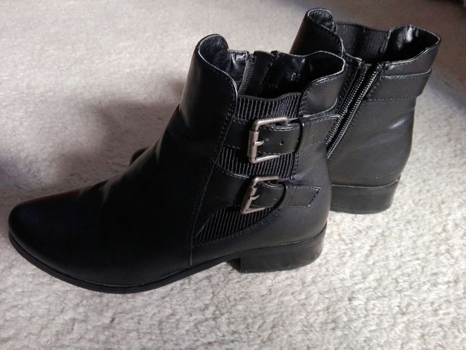 Botins / Botas em pele