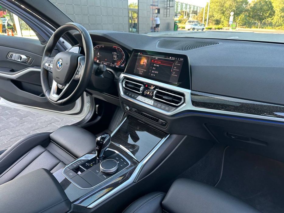 BMW G20 330 2021