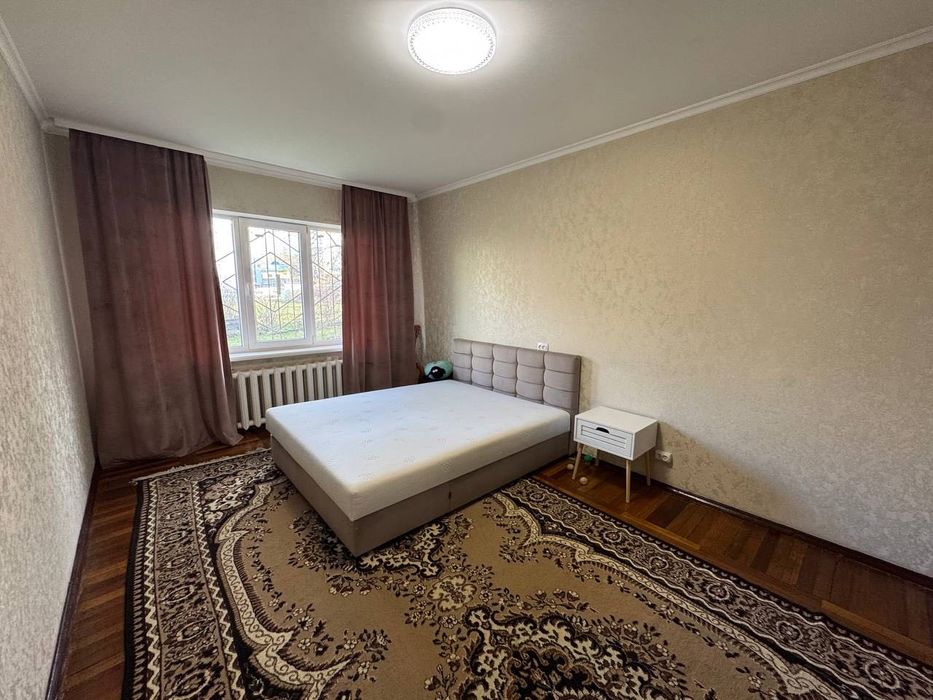 Продам 4-кімнатну квартиру з ремонтом!