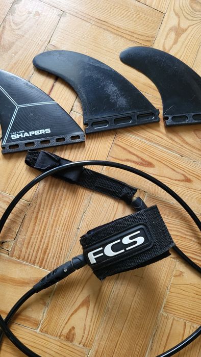 Conjunto quilhas futures + leash (quad disponível)