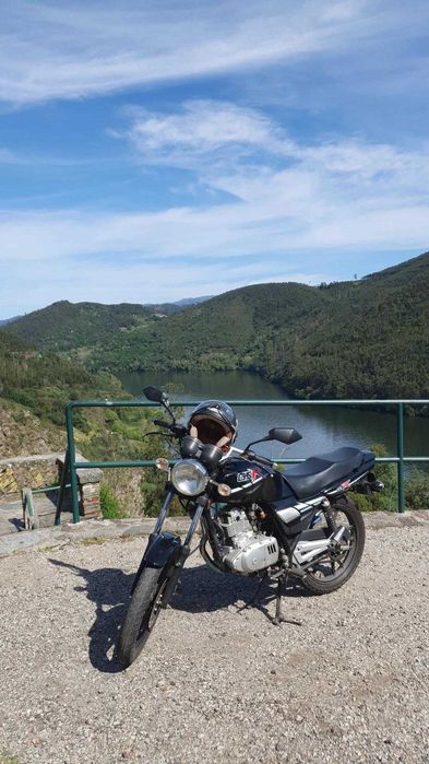 Dafier 125 GSR (Motor suzuki)