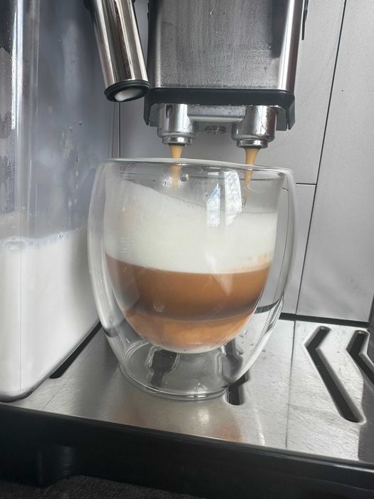 Ekspres Delonghi Primadonna