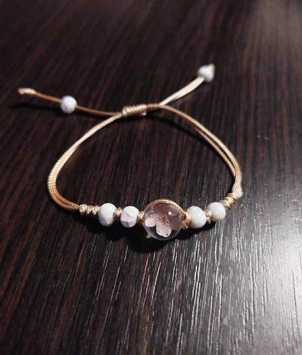 Браслети, брелочки для вас :)