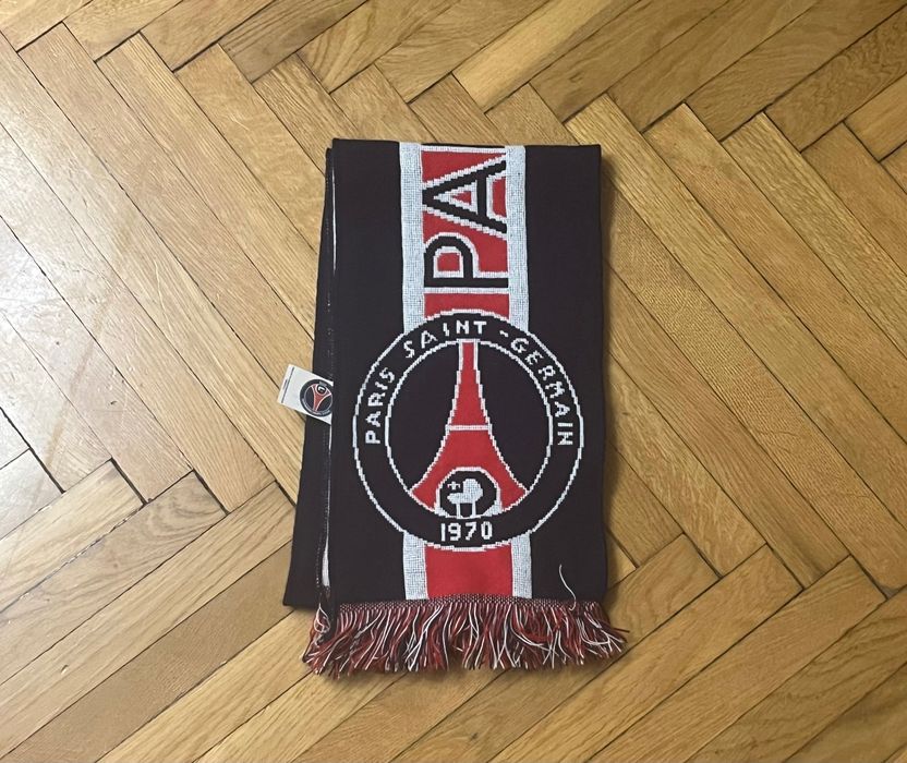 Szalik kibica Paris Saint-Germain PSG