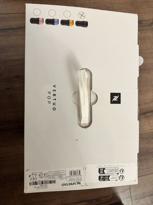 Кавоварка капсульна Nespresso Vertuo Pop