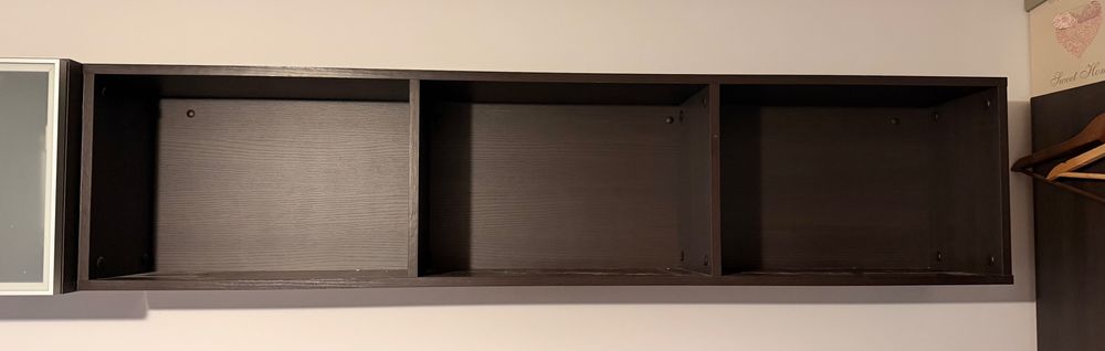 Zestaw mebli pokojowych w dobrym stanie - TANIO