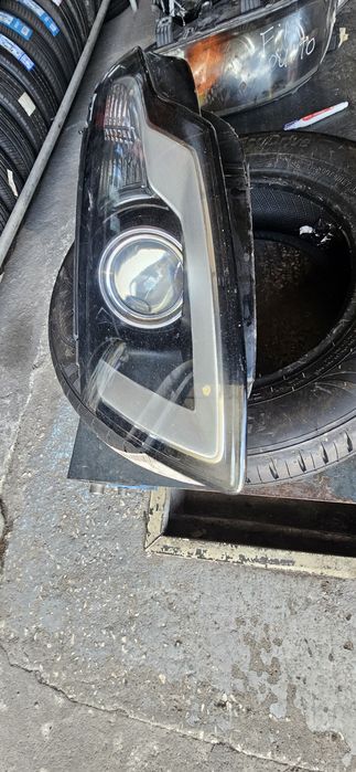 Farol para lande rover evoque.