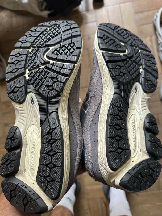 Tenis new balance 2002r novos
