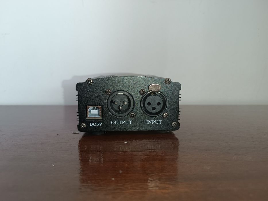 Fonte de alimentação externa  "Phantom Power" 48V