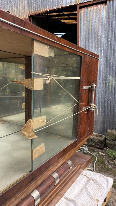 Aparador em madeira art deco