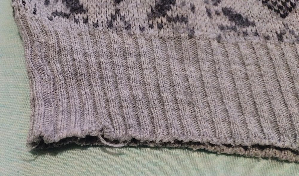 Ciepły męski sweter