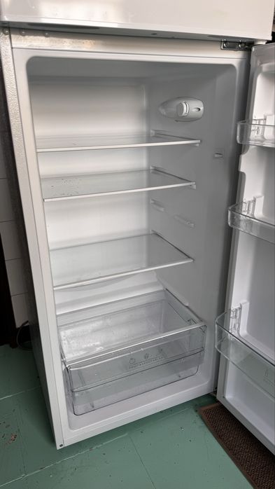 Frigorifico combinado 200L