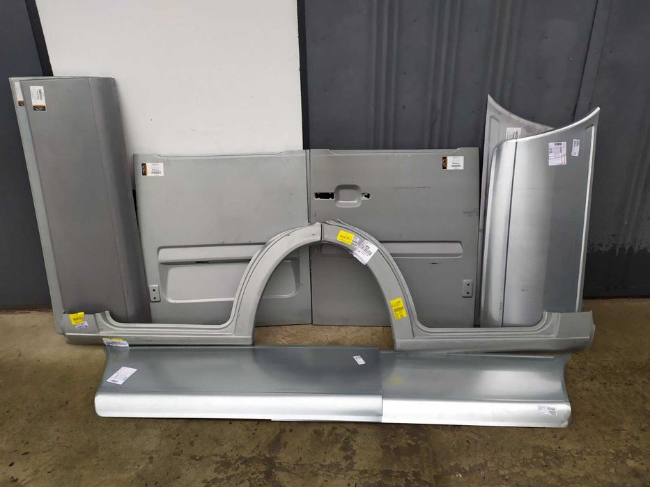 Підножка подножка підніжка  Mercedes Benz Sprinter 901-903 Volkswagen LT до 2006  Фольксваген ЛТ Мерседес Спрінтер 901 Рем частини Пороги арки