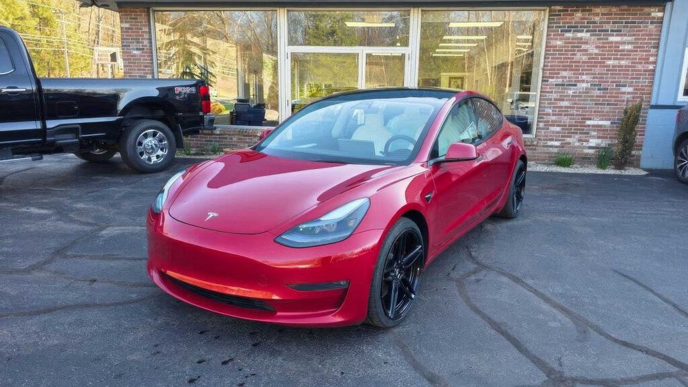 Tesla Model 3 Performance      2022