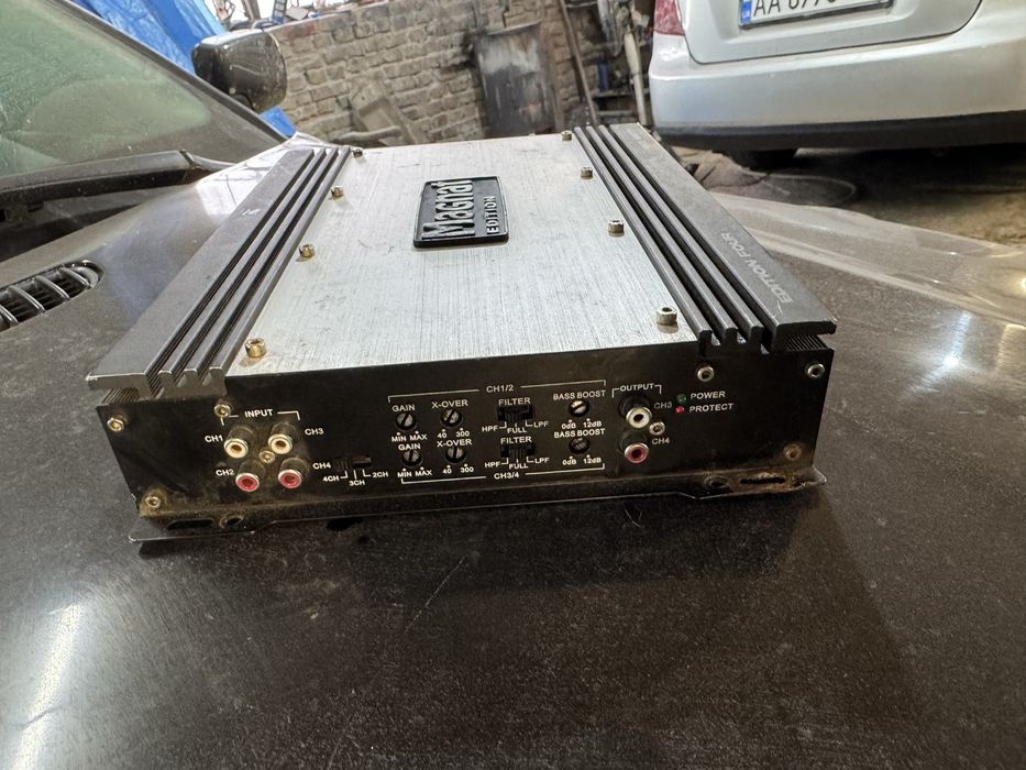 Уселитель 4-канальний 1000W , для саббуфера и динамиков Magnat Edition