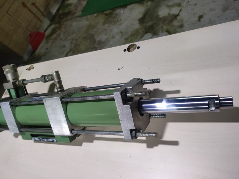 Actuador hidropneumático