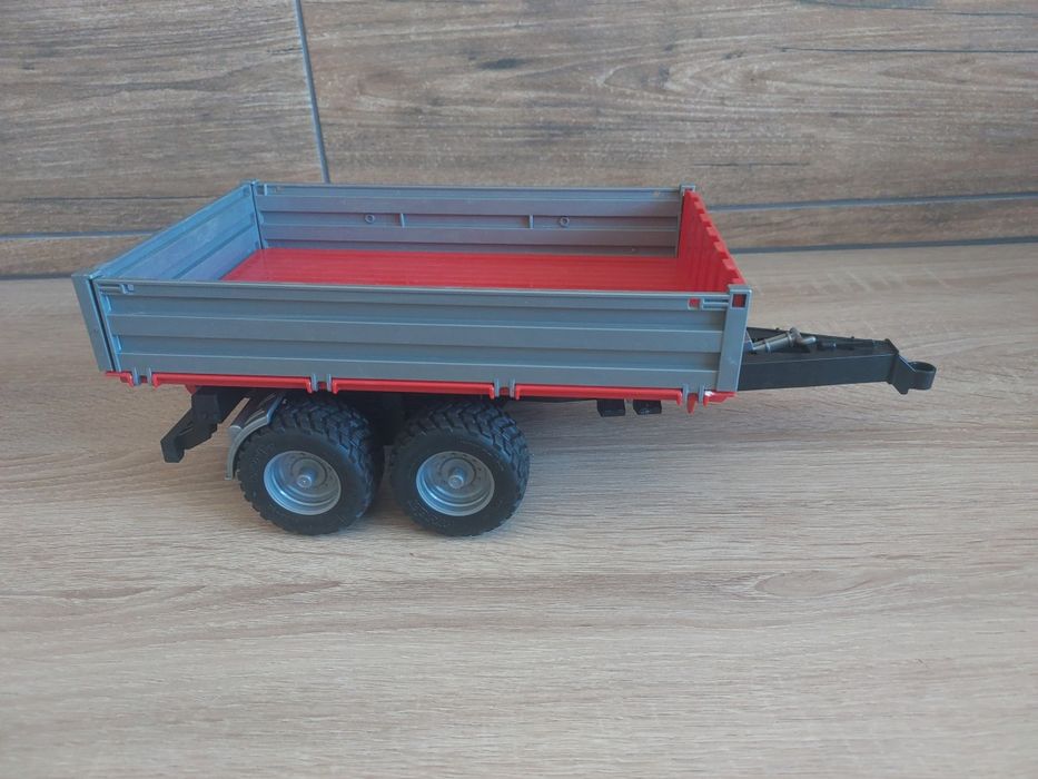 BRUDER  traktor Case IH Optum 300 + 2 przyczepy + pług