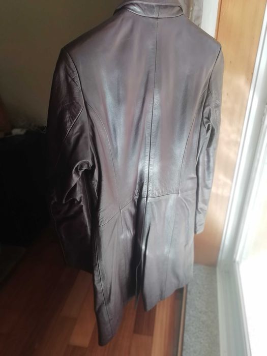 Casaco em Pele Genuína Bordeaux