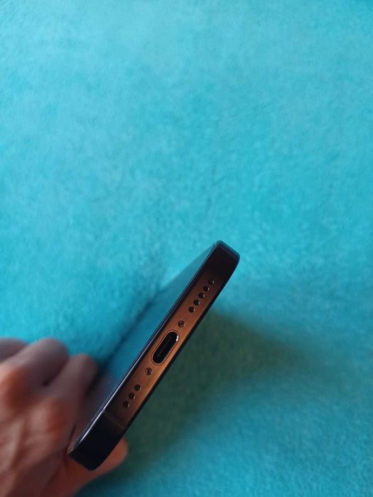 Iphone 16 PRO 128GB czarny, gwarancja do 28.04.2026