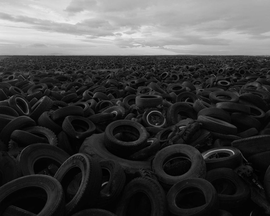 Bryan Schutmaat - Sons of the Living - 1ª Edição - Livro Esgotado