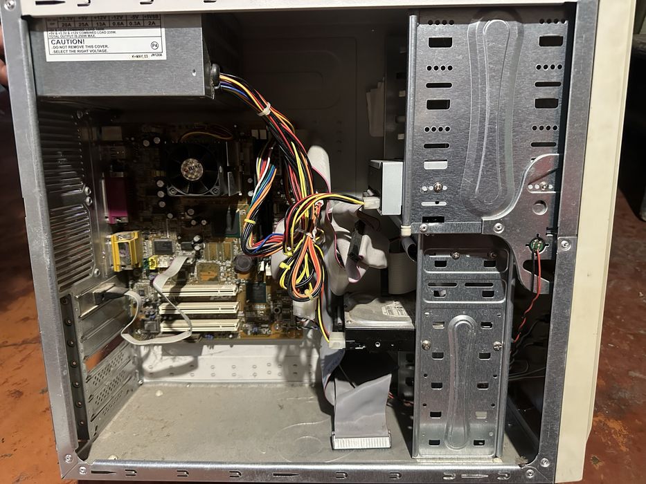 Системний блок  + клавіатура