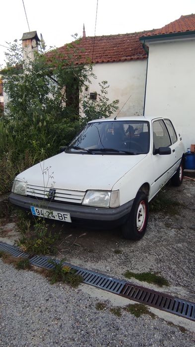 Peugeot 205 XAD 1.8 para peças