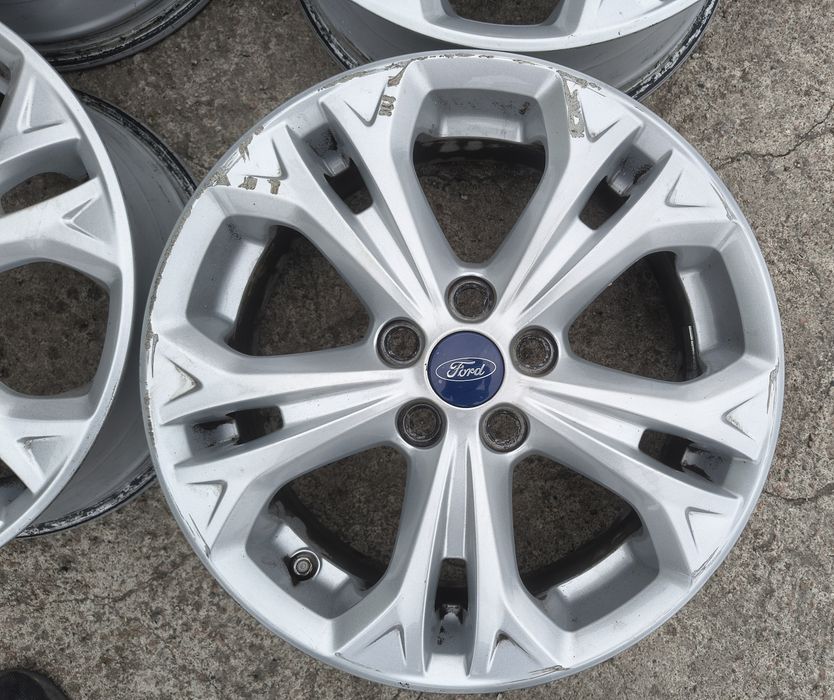 Komplet alufelg 7,0Jx17H2 Ford 5x108 !