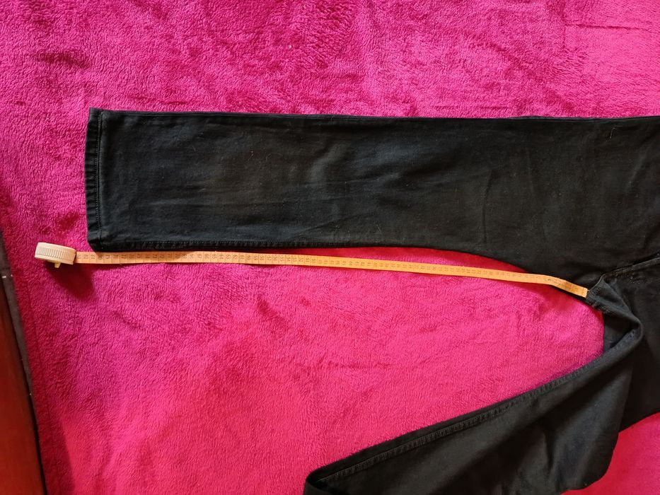 Джинси бренду дизель...