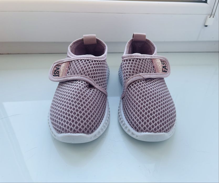 Дитяче взуття весна/літо