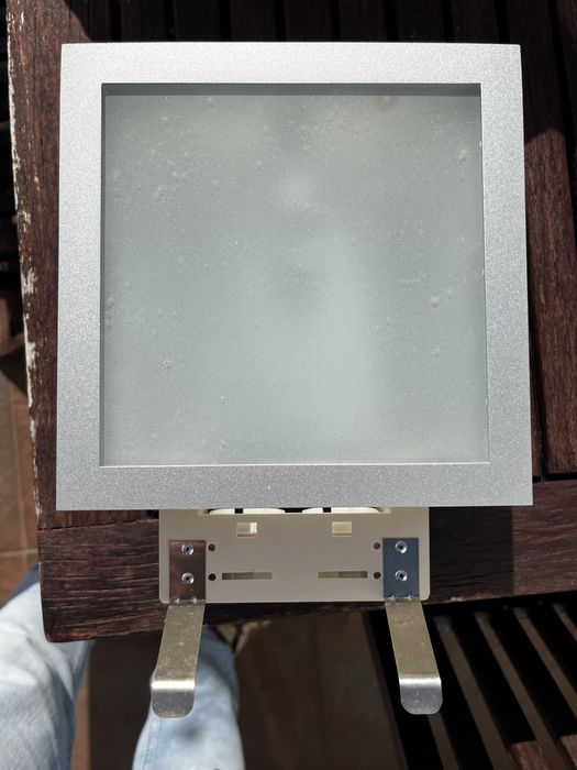 Projetor  de embutir 25W 175x175mm IP20